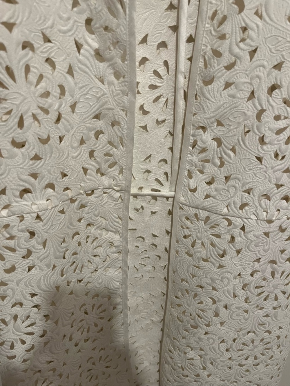 Grace Chuang Ivory Eyelet Lightweight Layer/coat - Picture 5 of 12